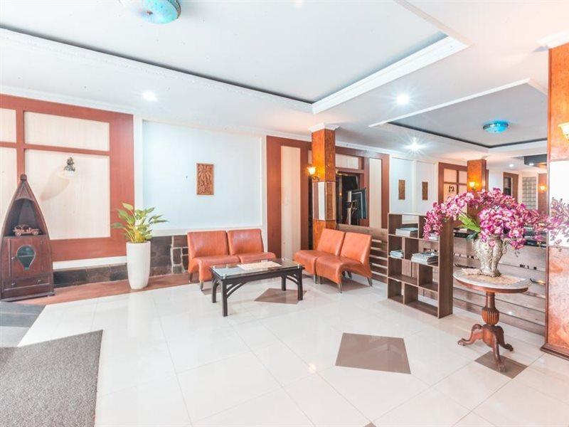 Oyo 1667 Wisma Lux Barkah Джакарта Екстериор снимка